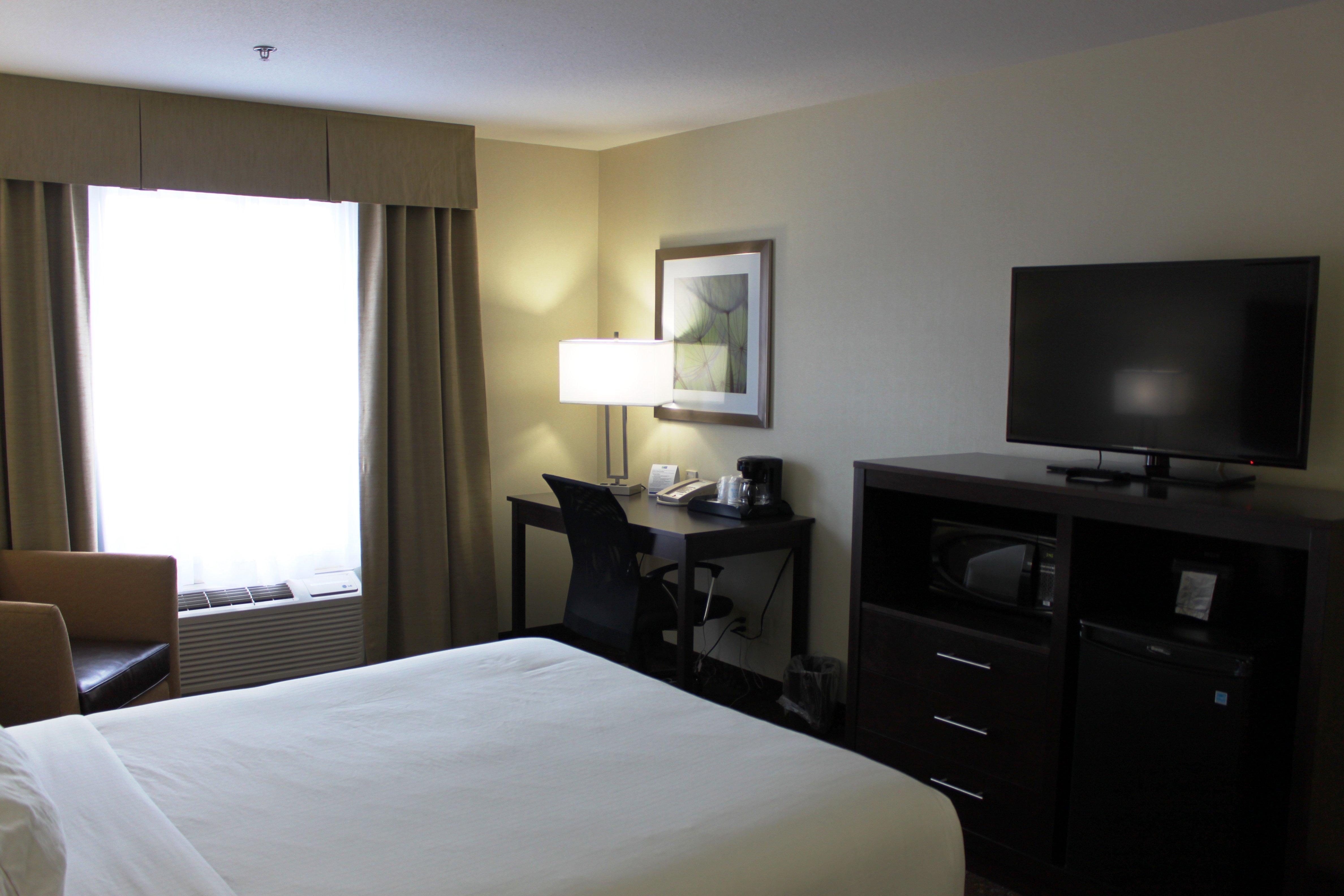 Holiday Inn Express Yorkton East By Ihg Exterior photo