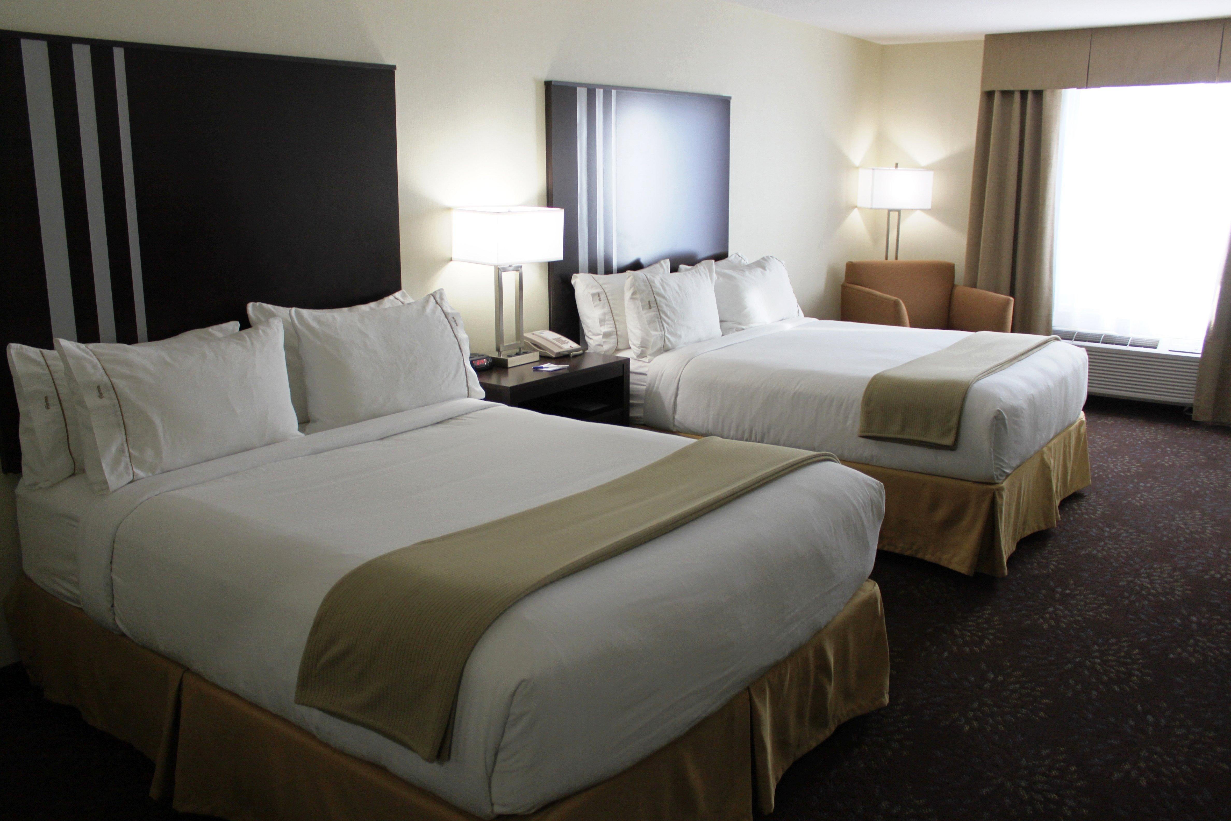 Holiday Inn Express Yorkton East By Ihg Exterior photo