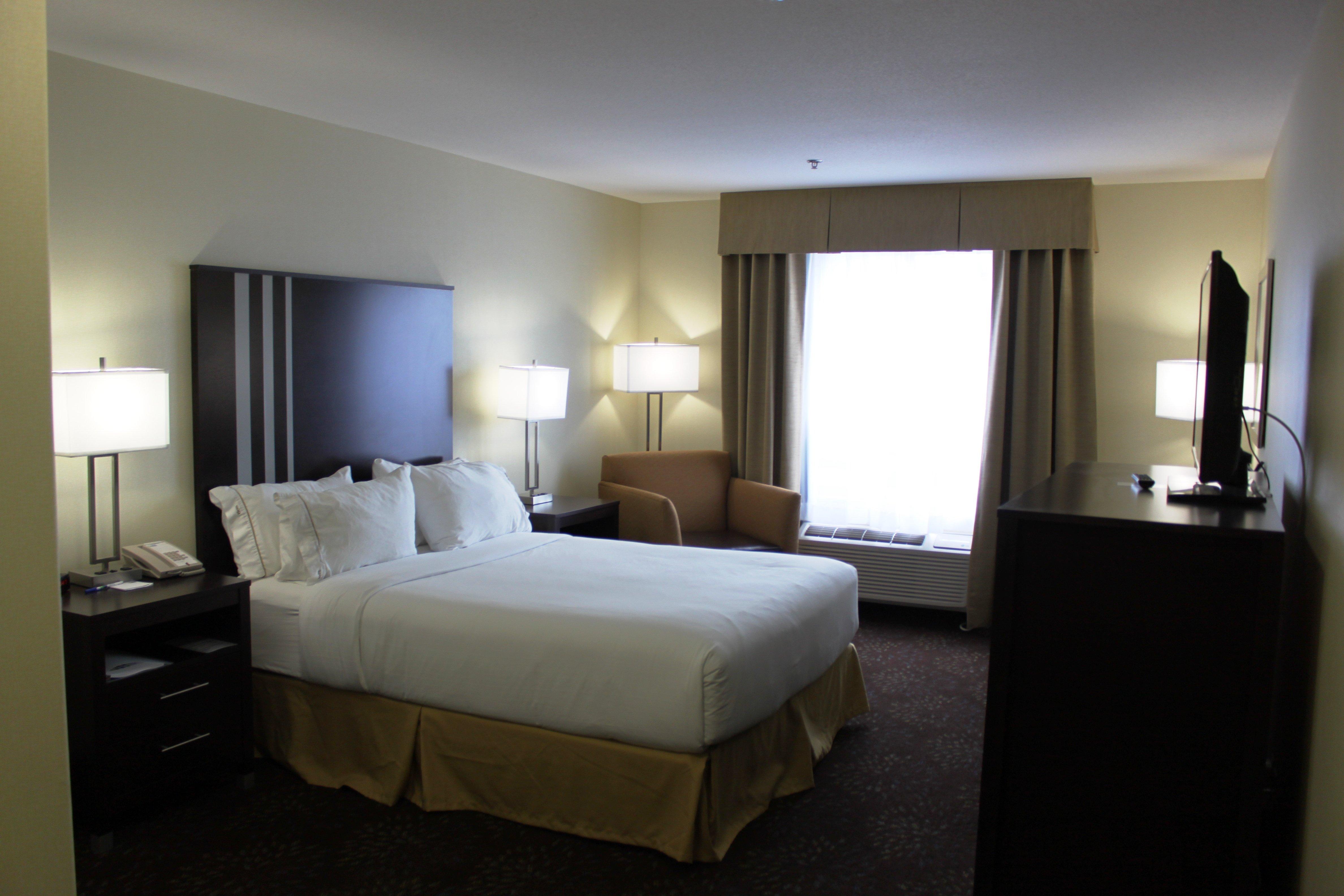 Holiday Inn Express Yorkton East By Ihg Exterior photo
