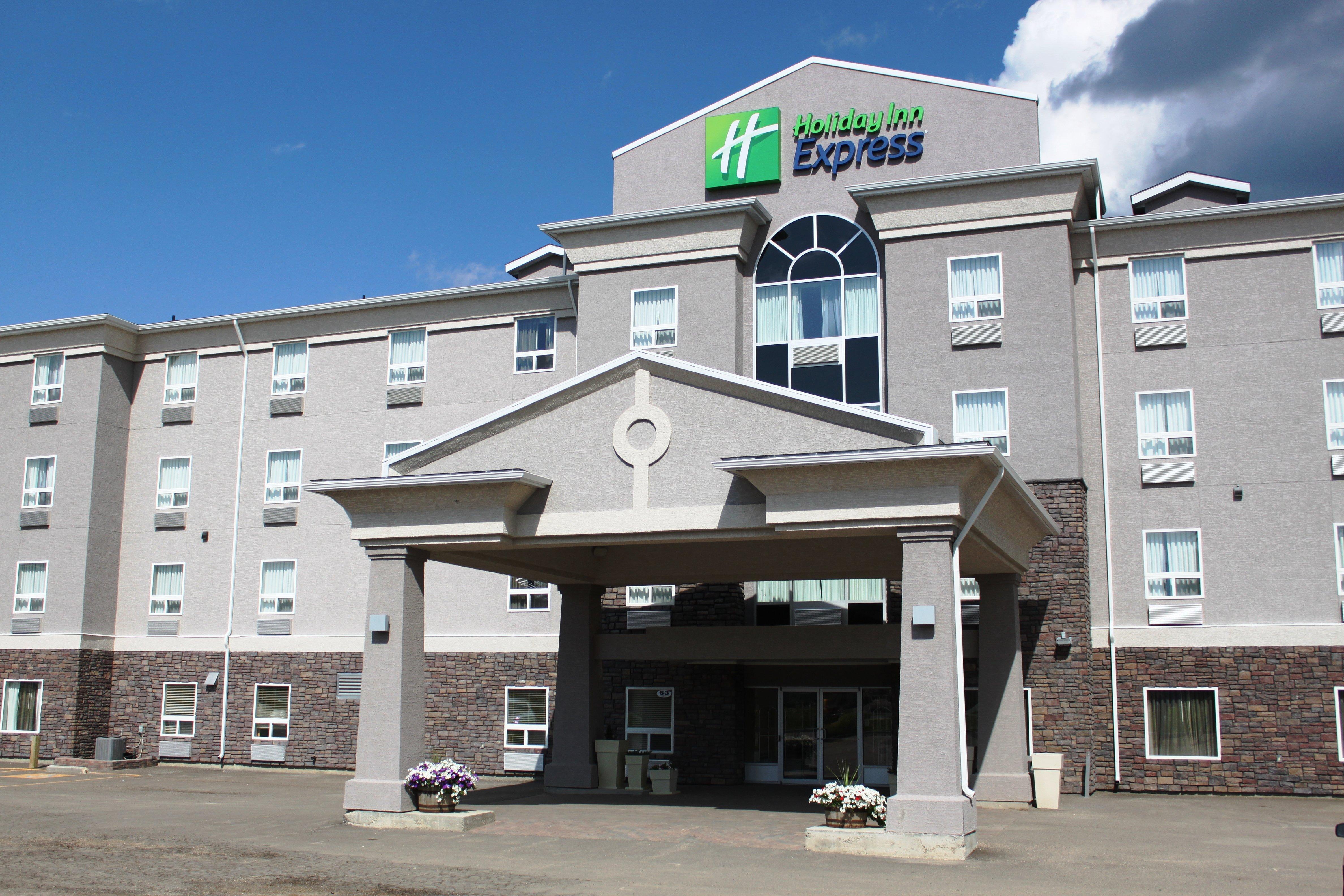 Holiday Inn Express Yorkton East By Ihg Exterior photo
