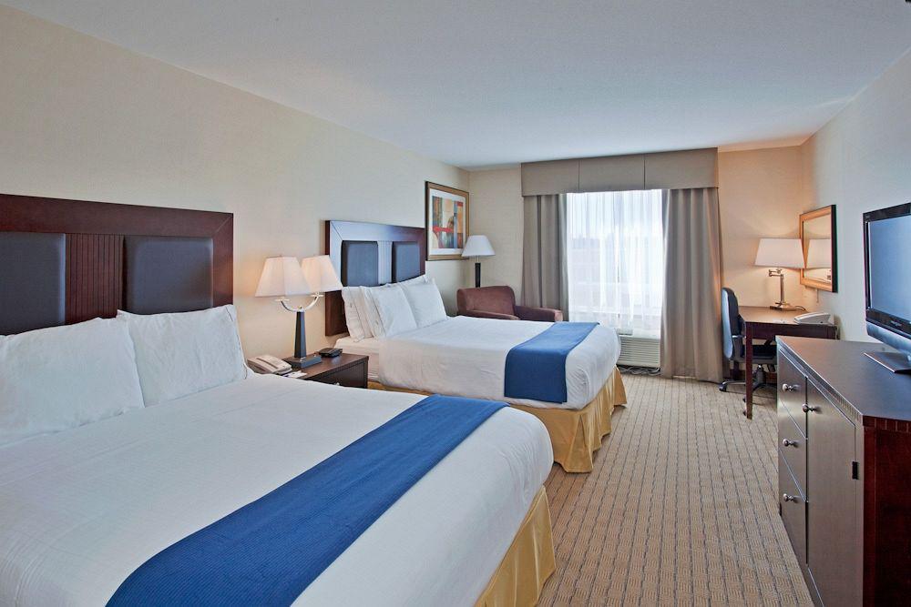 Holiday Inn Express Yorkton East By Ihg Exterior photo